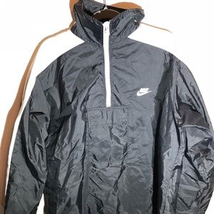 Retro Nike Windbreaker